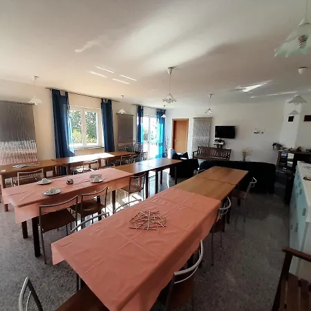 Gospodarstwo agroturystyczne Agriturismo Riomaggiore Mare Monti *